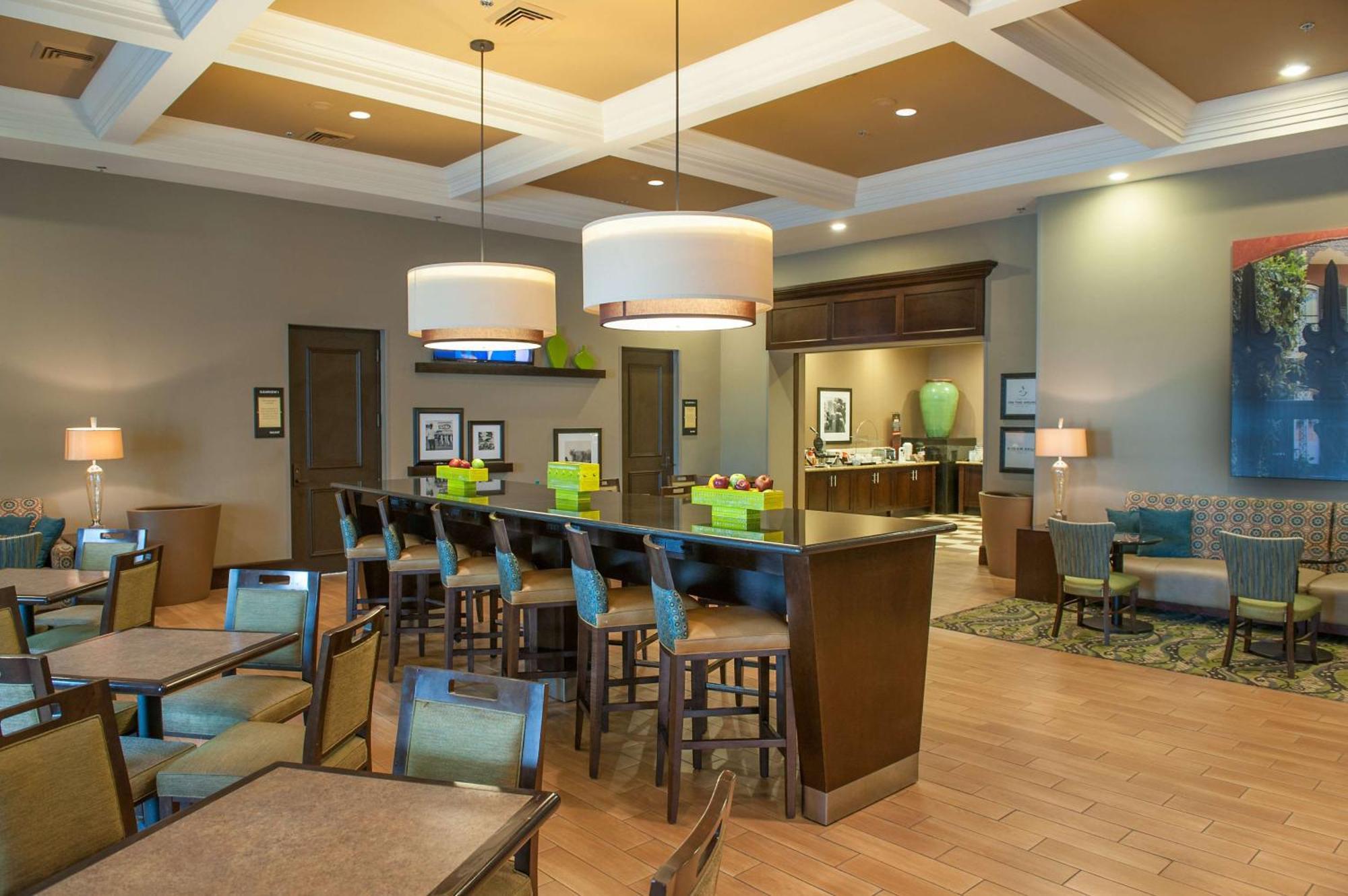 Hampton Inn & Suites New Orleans/Elmwood Harahan Exterior foto